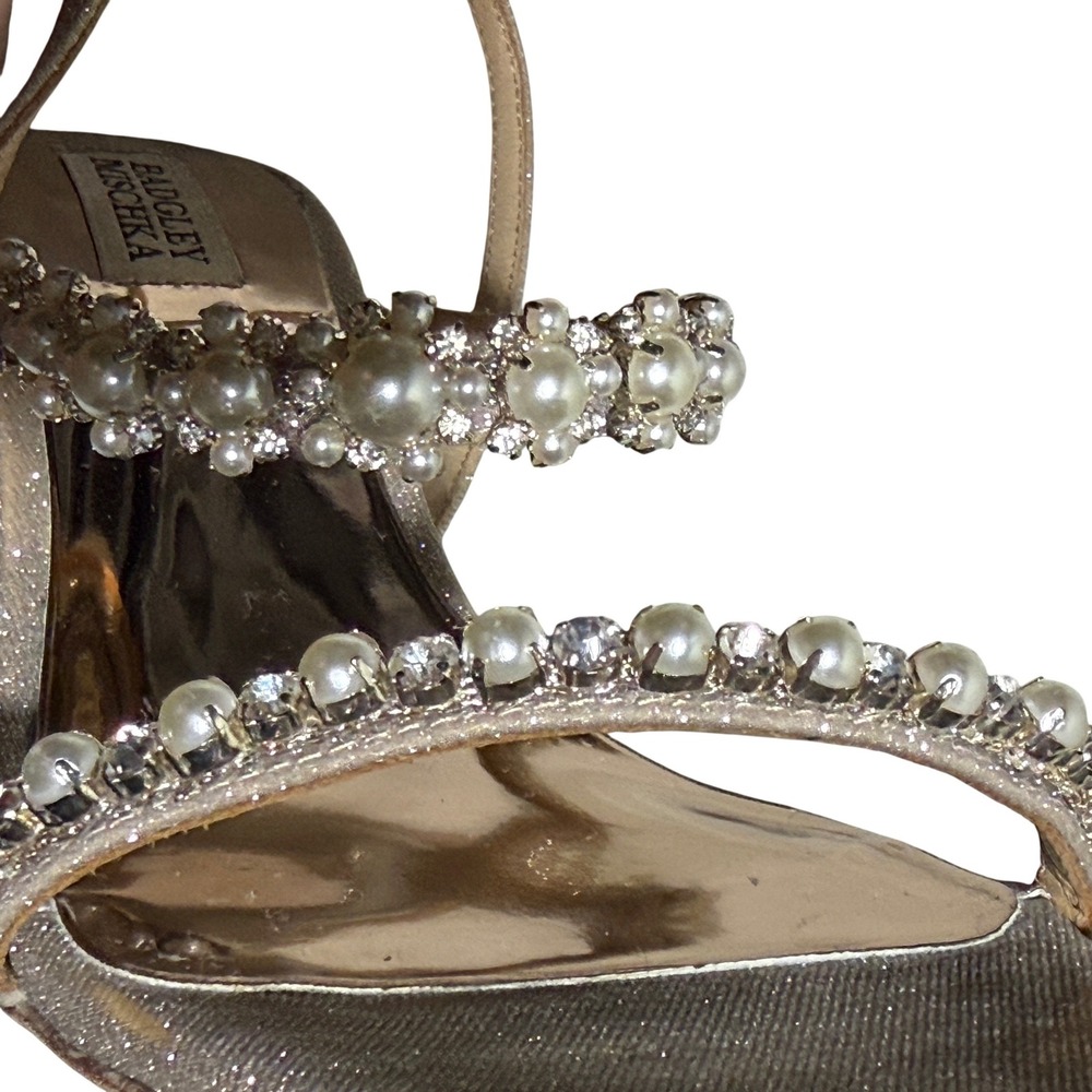 Badgley‎ Mischka Neutral Pearls Crystals Open Toe Shoes Heels Sandals Size 7.5